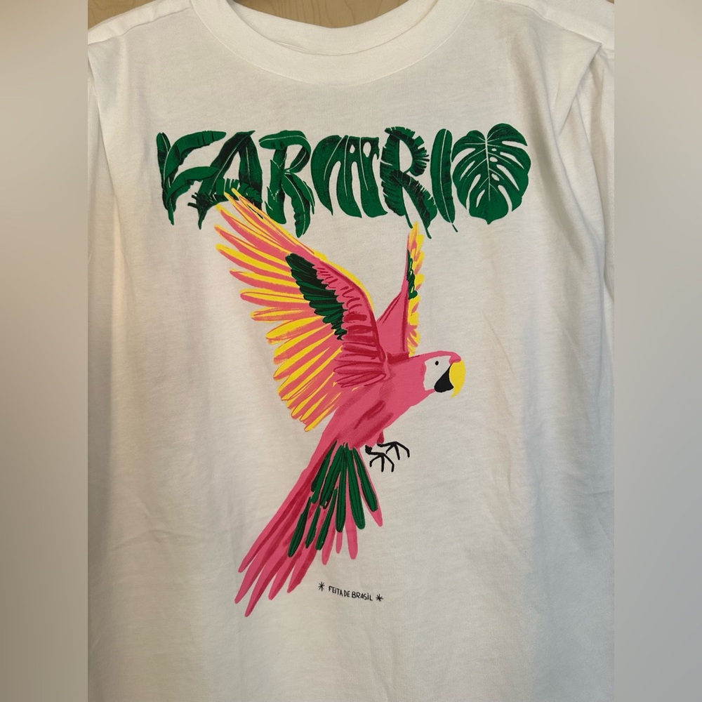 FARM Rio White Tee with Pink and Yellow Parrot Graphic - Picture 4 of 9